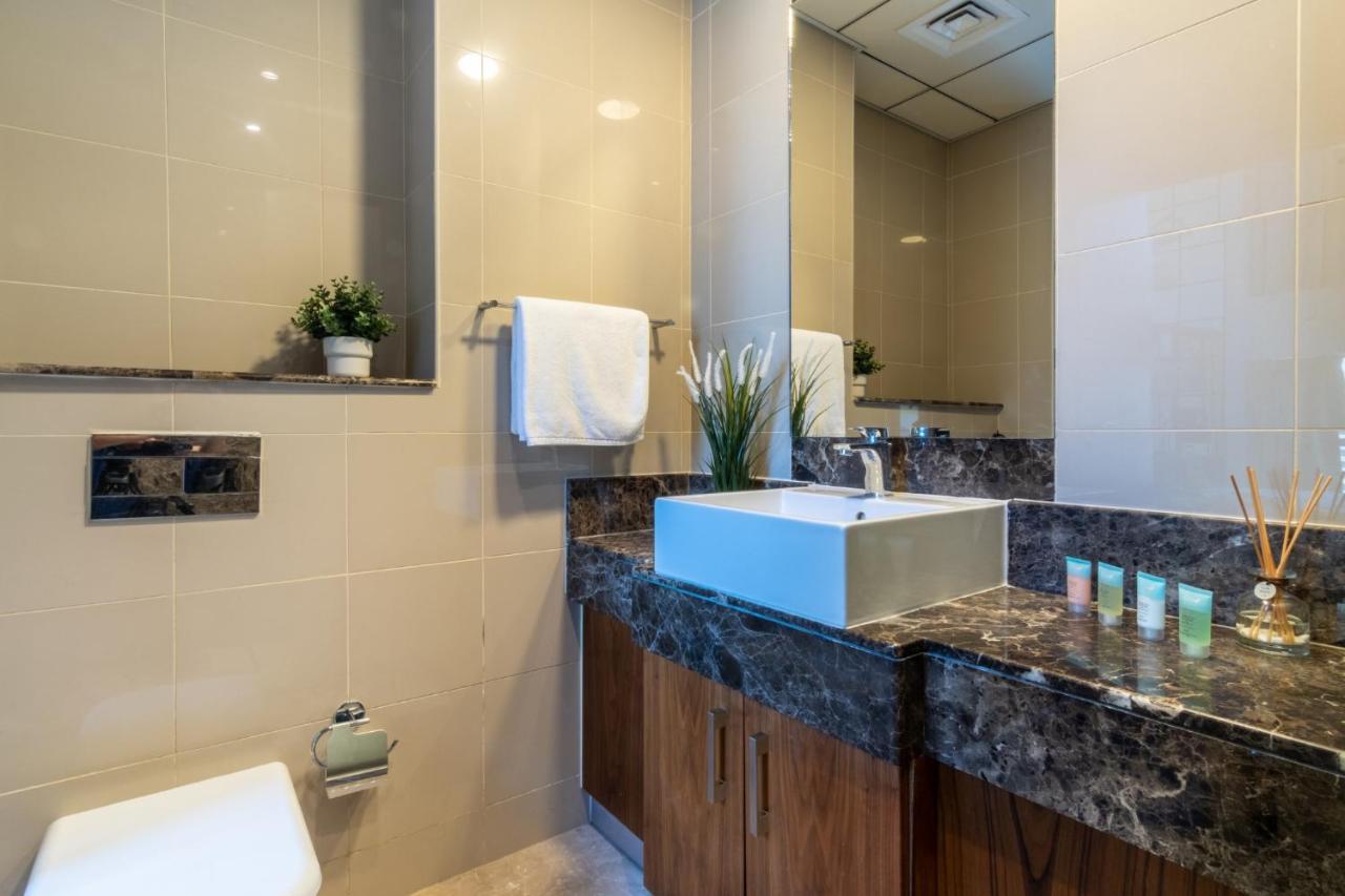 The Smart Concierge - Bay Apartment